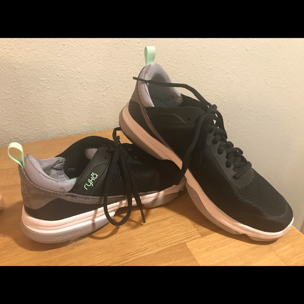 Ryka Athletic Shoes Devotion XT2